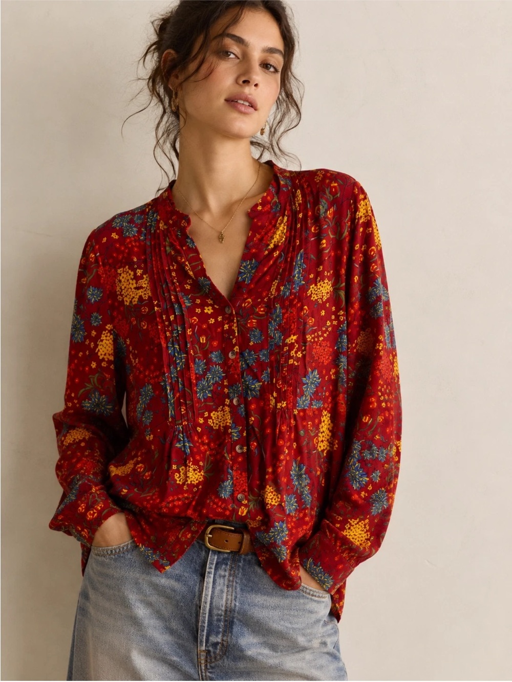 Maeve Anthropologie Red Floral Pleated Button Front Blouse Size S Boho Viscose